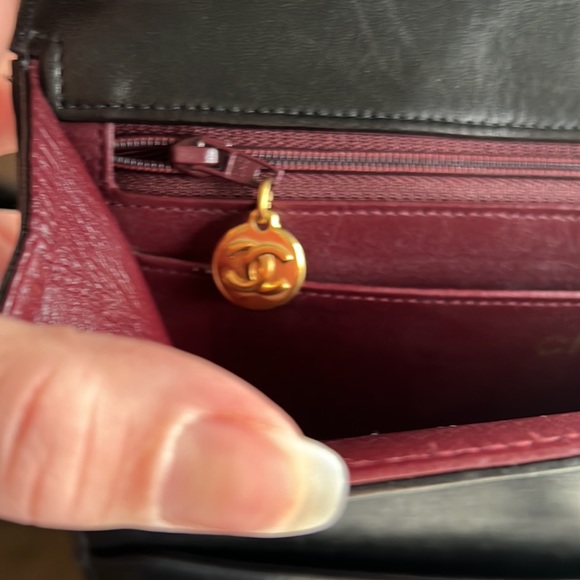 VERY RARE Vintage Chanel Crossbody - Picture 13 of 15